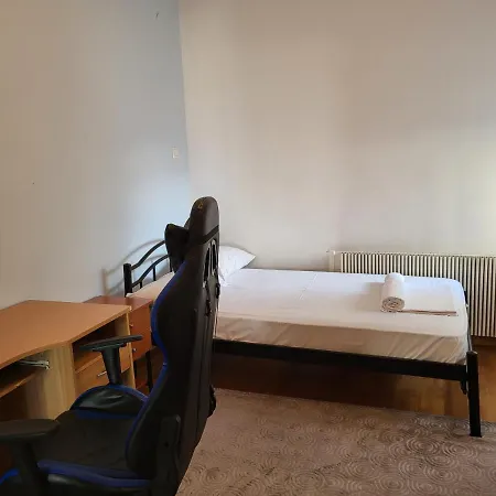 Sea View Apartment *