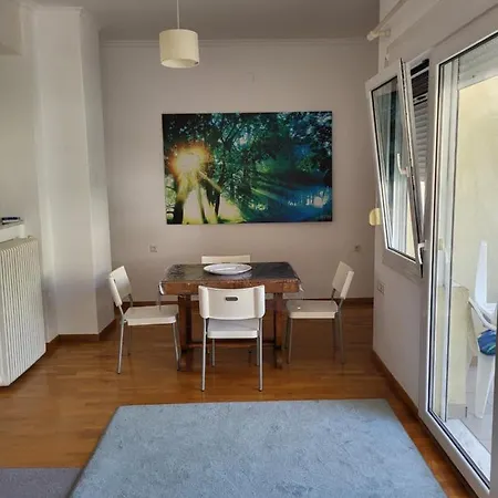 Sea View Apartment *